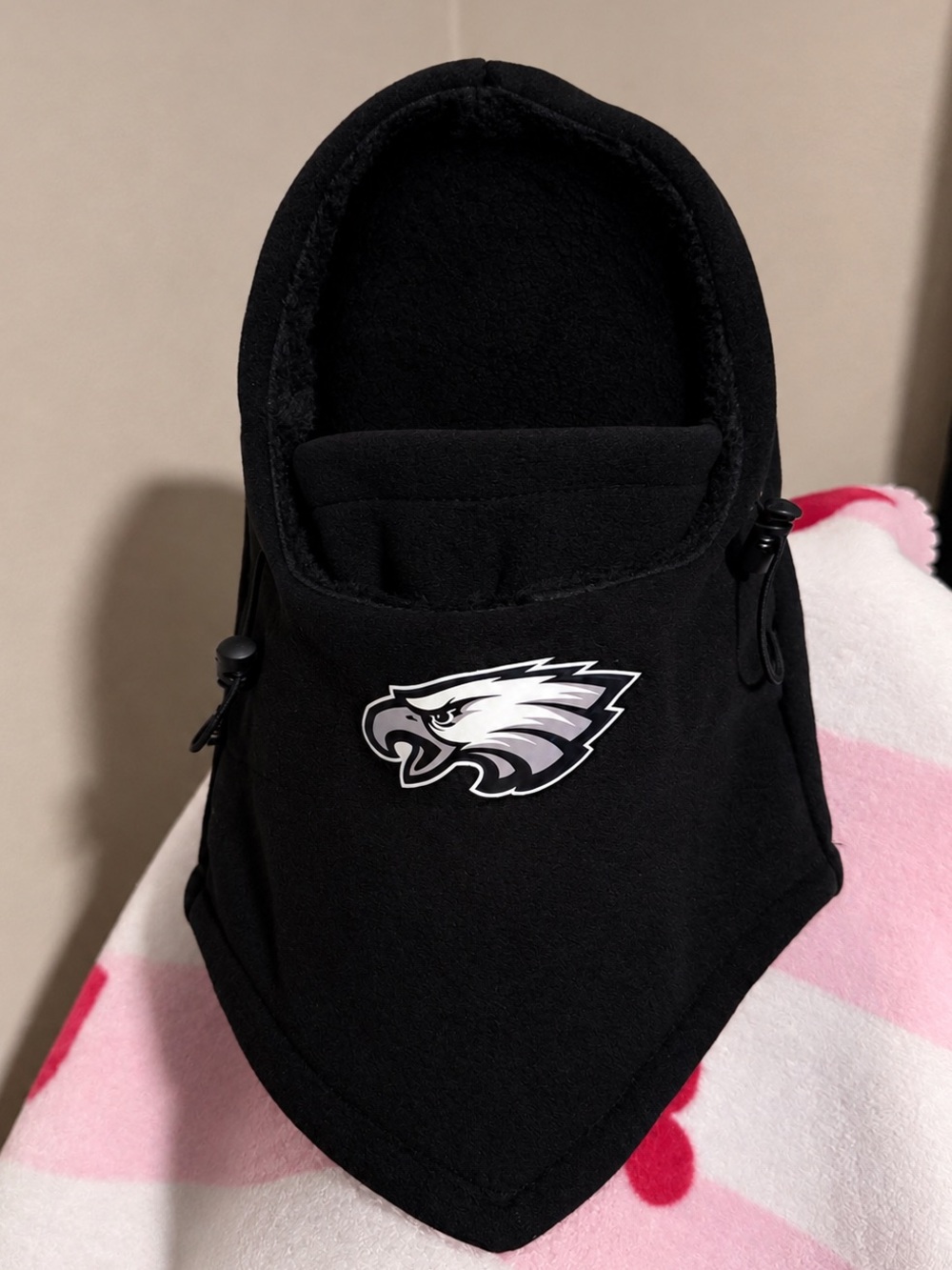 NWT NFL Black Fleece Face Mask with Philadelphia Eagles Logo